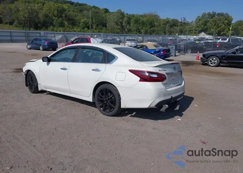 2017 Nissan Altima 2.5 Sr z USA, uszkodzony, nr VIN 1N4AL3AP8HC287631